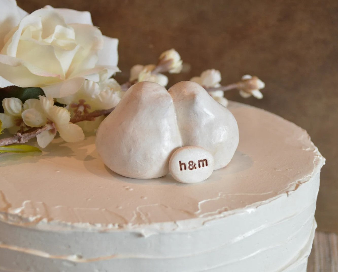 Birds wedding cake topper custom initials classic simple lovebirds cuddling snuggling wedding cake topper doves / wedding anniversary gift