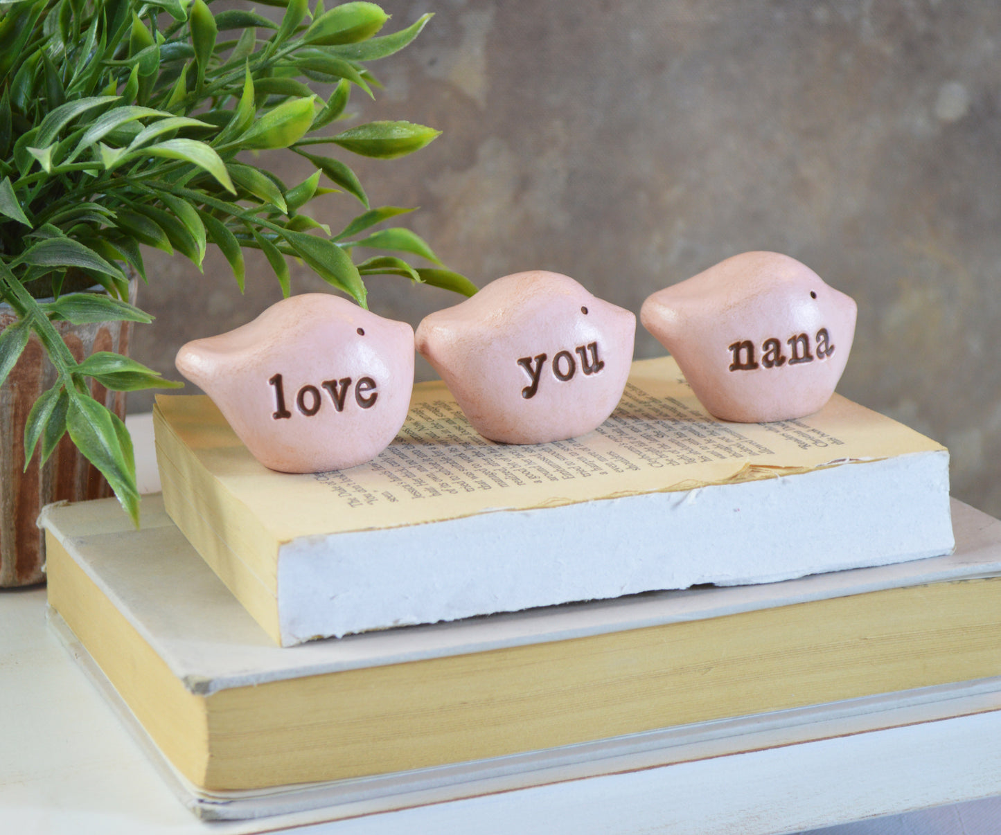 Gift for grandma / 3 pink love you nana birds
