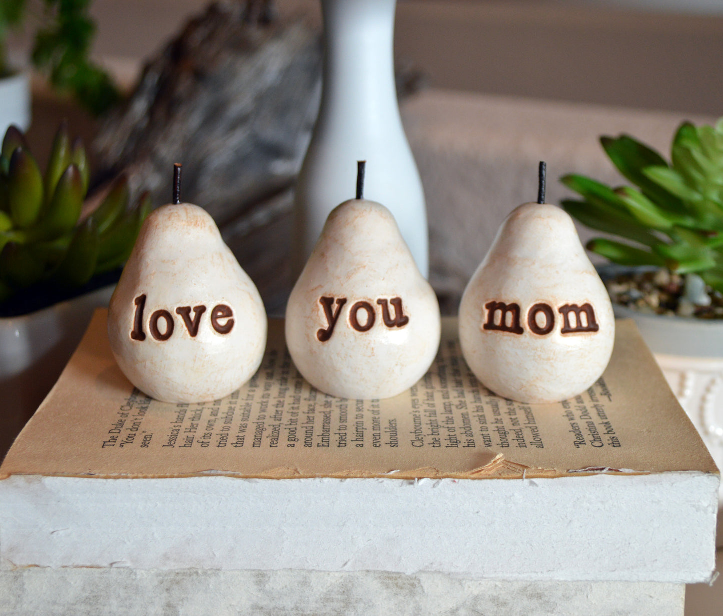 Gift for mom / Mother's Day gift for mothers / Gift from daughter, son, child, children / 3 white love you mom clay pears / Ready to ship